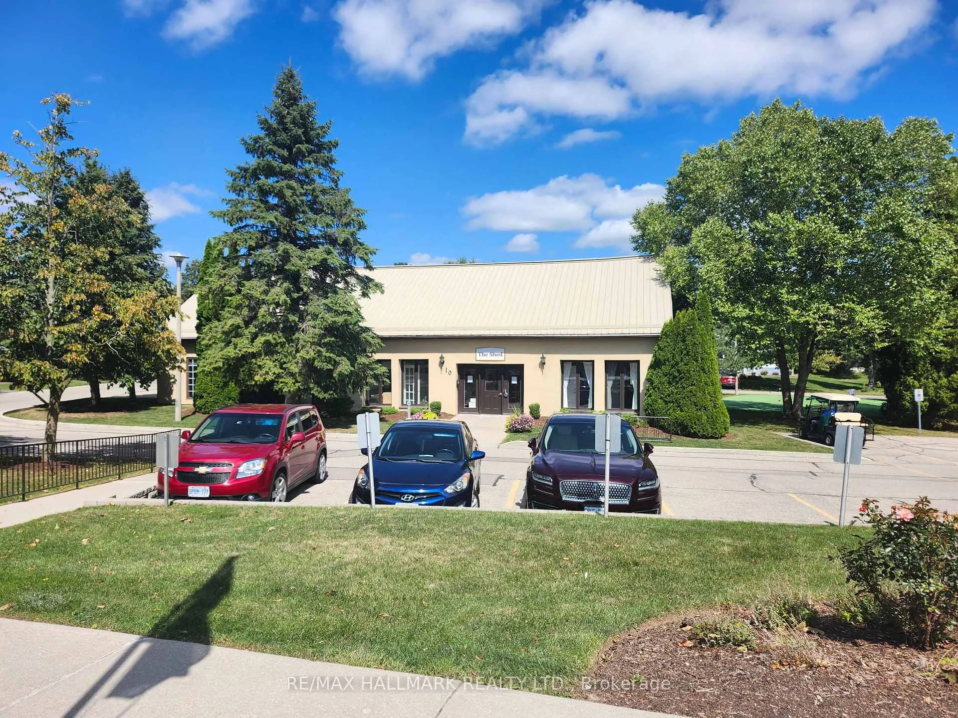 Photo 39 of 8 Greenfield Place, Wilmot — HOMEH