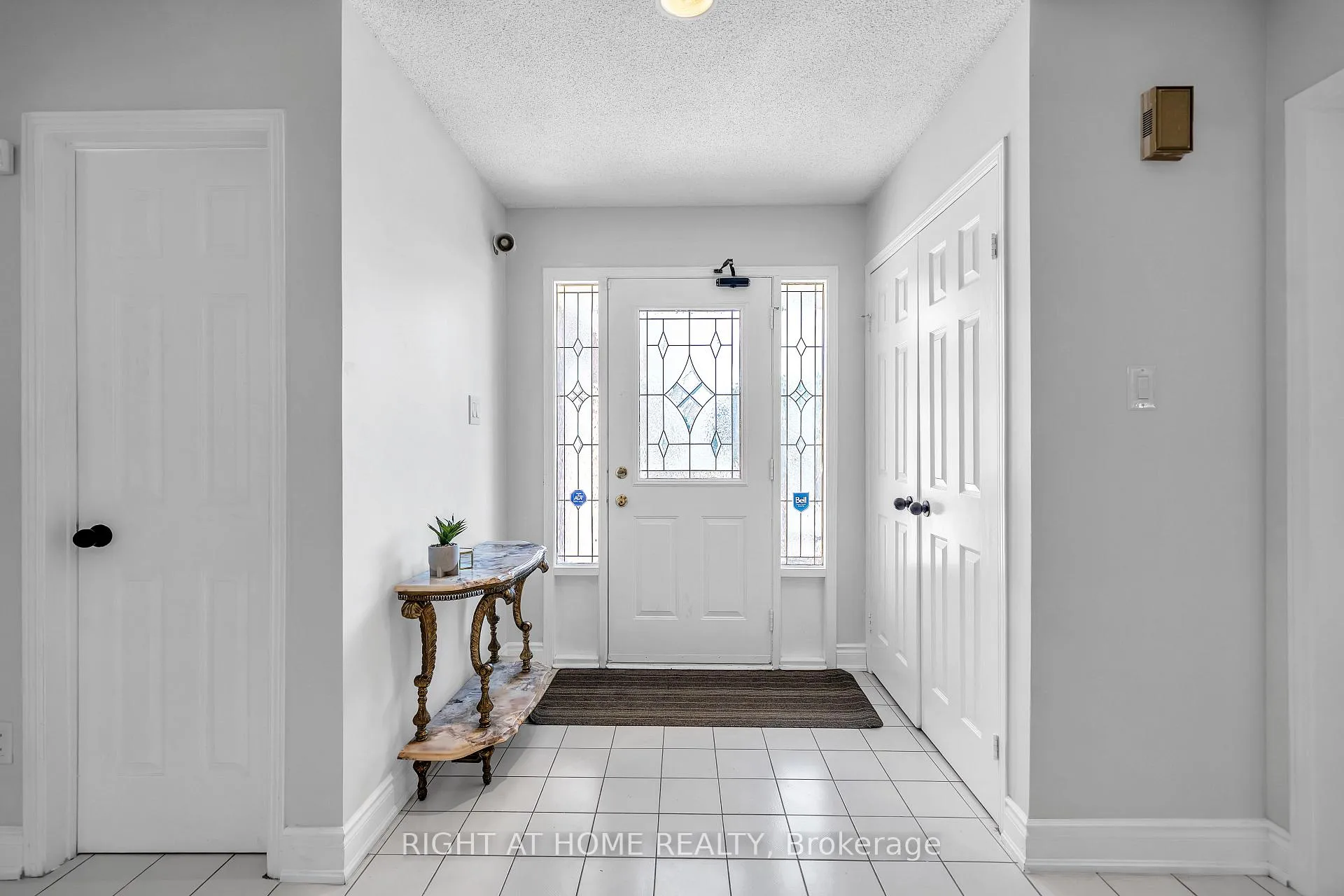 Photo 6 of 1657 Dellbrook Avenue, Pickering, Brock Ridge — HOMEH