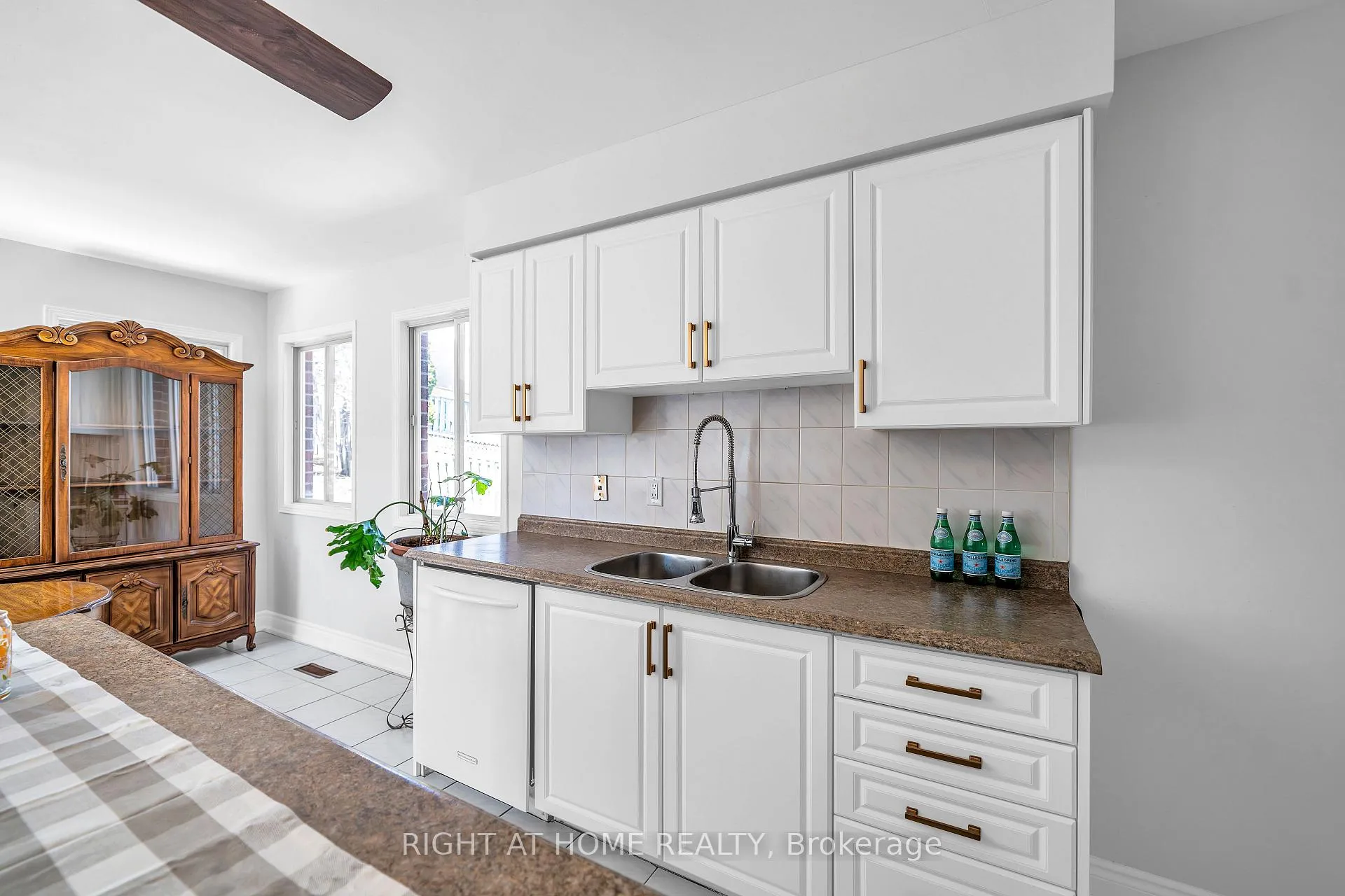 Photo 16 of 1657 Dellbrook Avenue, Pickering, Brock Ridge — HOMEH