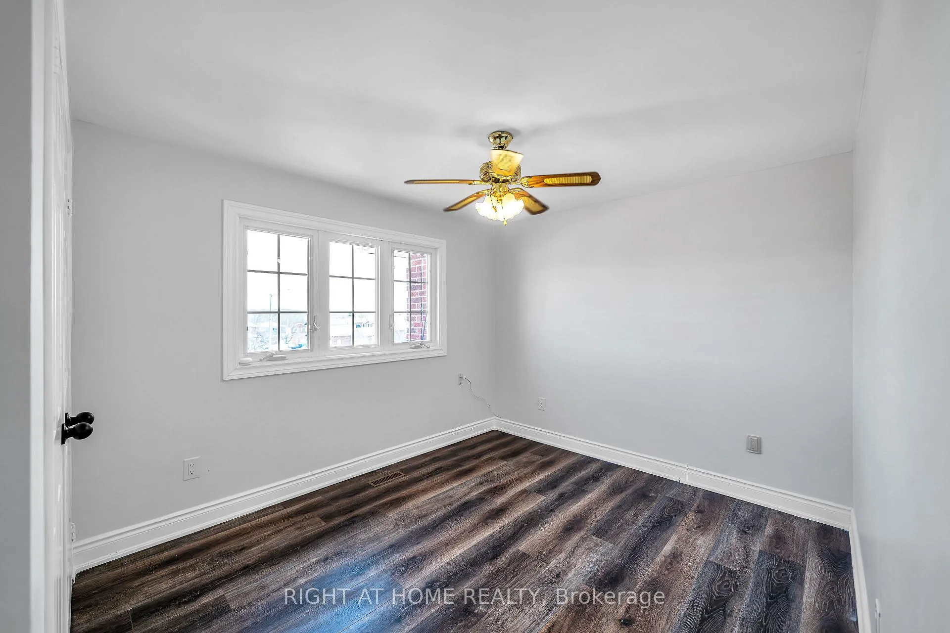Photo 30 of 1657 Dellbrook Avenue, Pickering, Brock Ridge — HOMEH