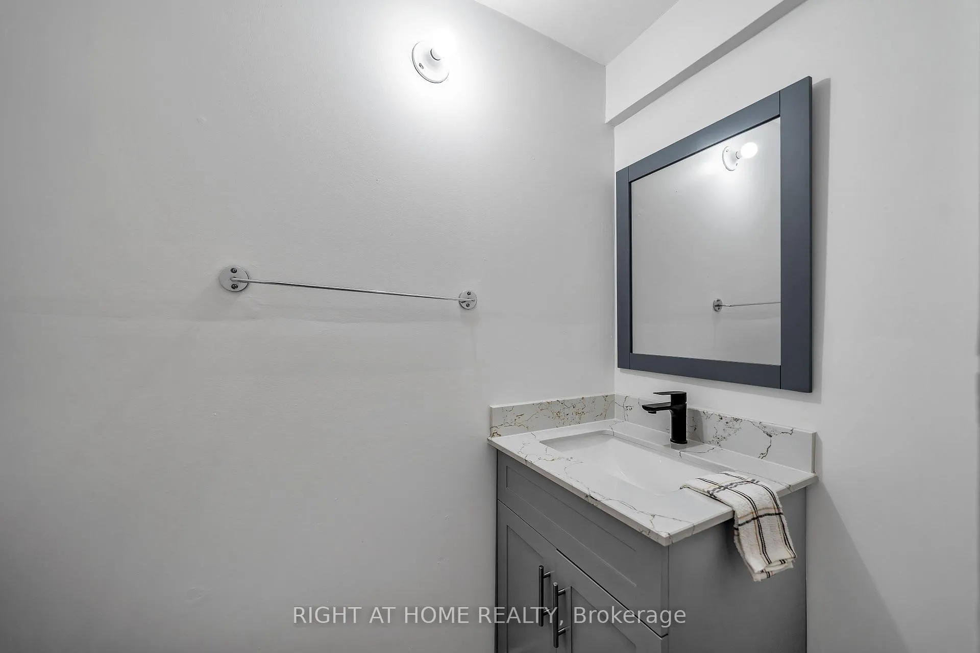 Photo 35 of 1657 Dellbrook Avenue, Pickering, Brock Ridge — HOMEH