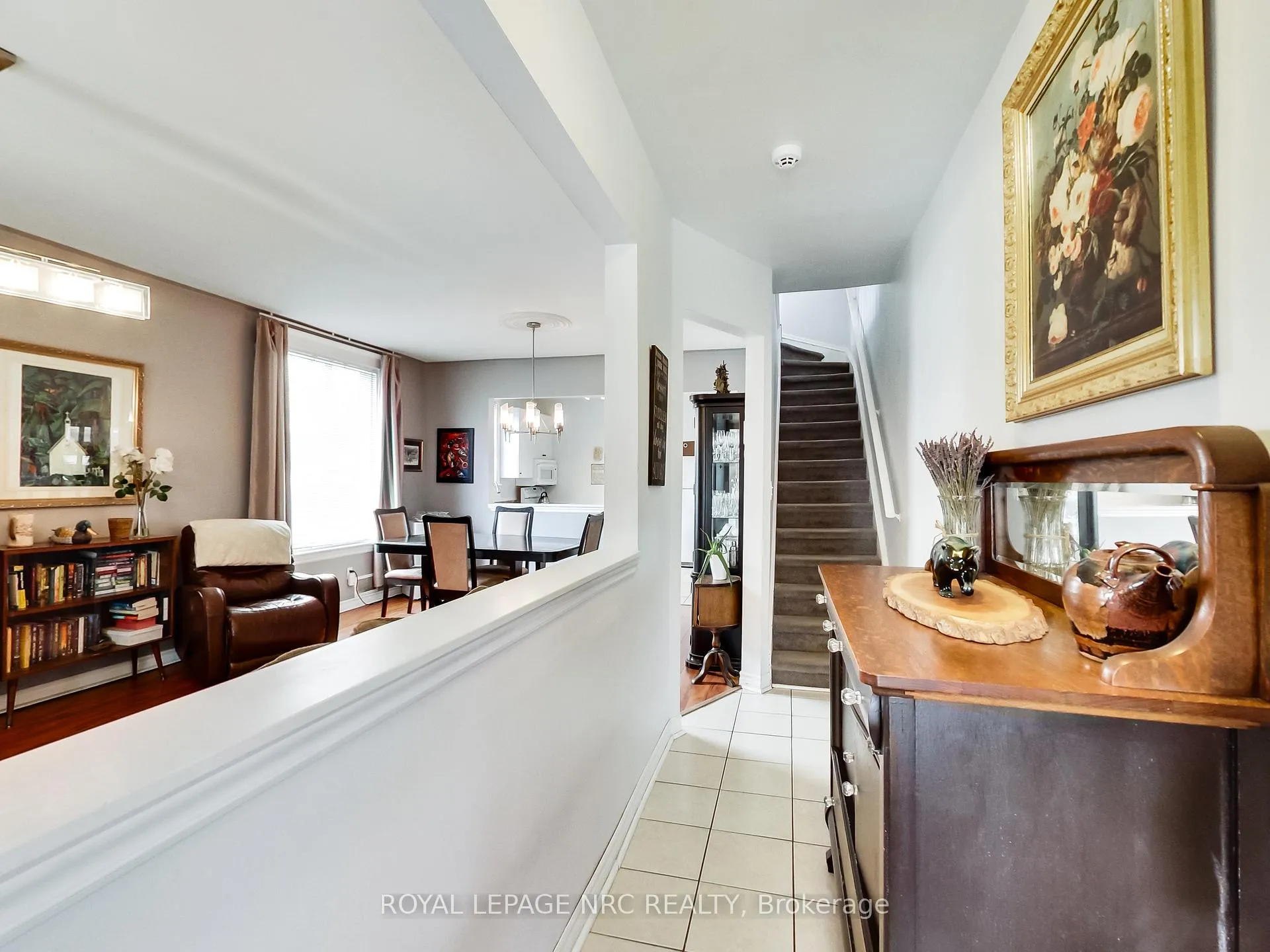 Photo 4 of 77 Tisdale Street N, Hamilton, Landsdale — HOMEH