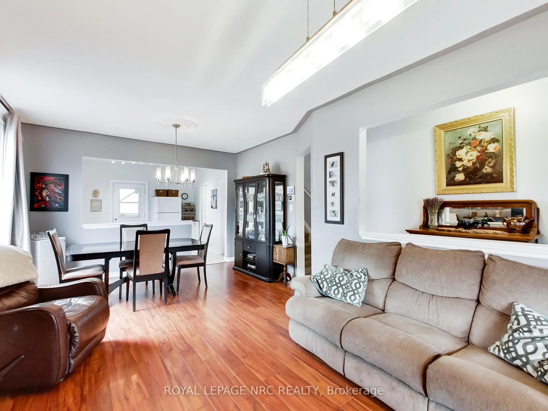 Photo 8 of 77 Tisdale Street N, Hamilton, Landsdale — HOMEH