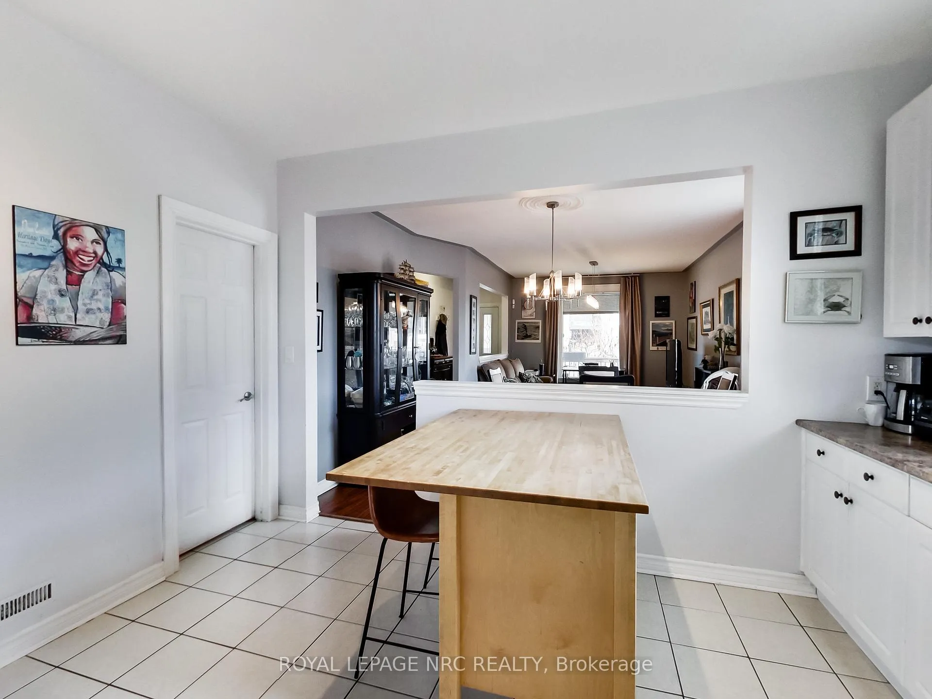 Photo 13 of 77 Tisdale Street N, Hamilton, Landsdale — HOMEH