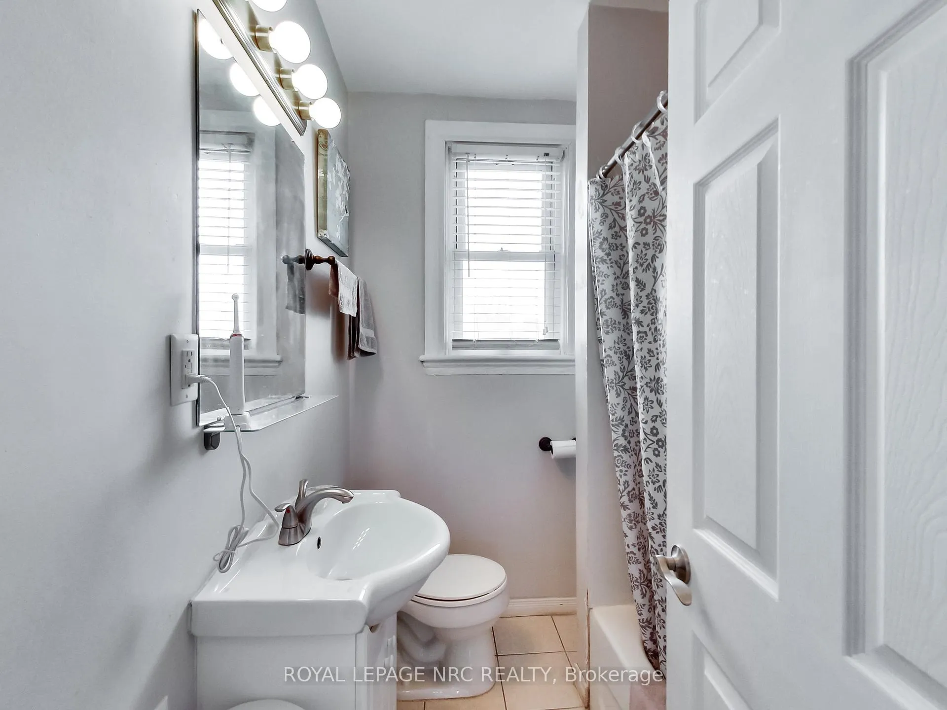 Photo 16 of 77 Tisdale Street N, Hamilton, Landsdale — HOMEH