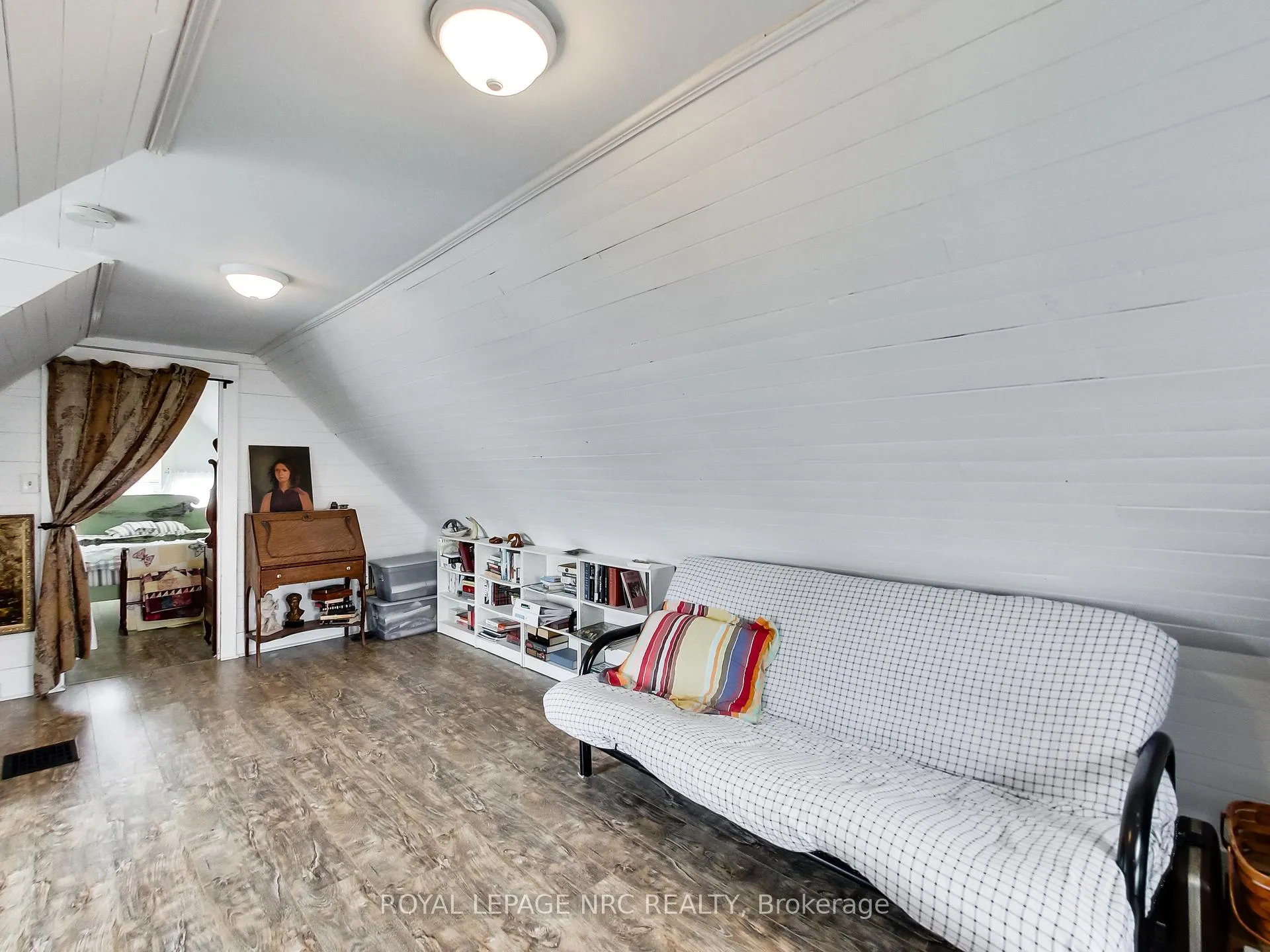 Photo 23 of 77 Tisdale Street N, Hamilton, Landsdale — HOMEH