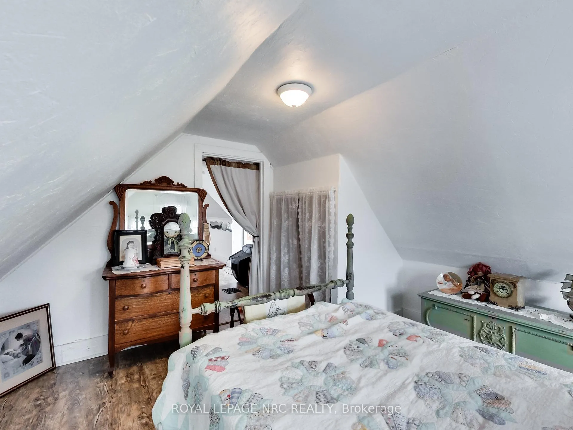 Photo 26 of 77 Tisdale Street N, Hamilton, Landsdale — HOMEH