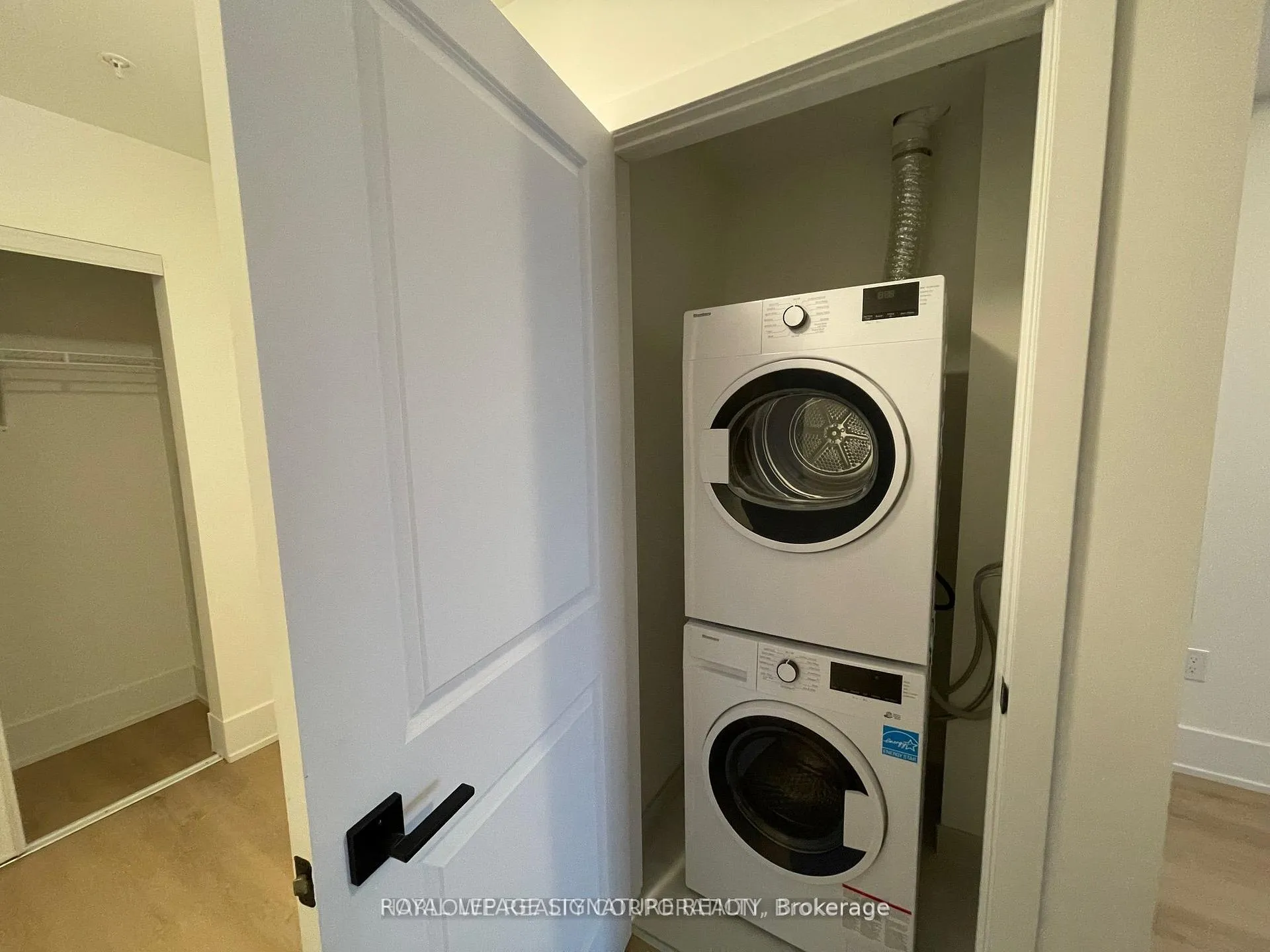Photo 5 of Unit 1306, 206 King Street W, Hamilton, Central — HOMEH