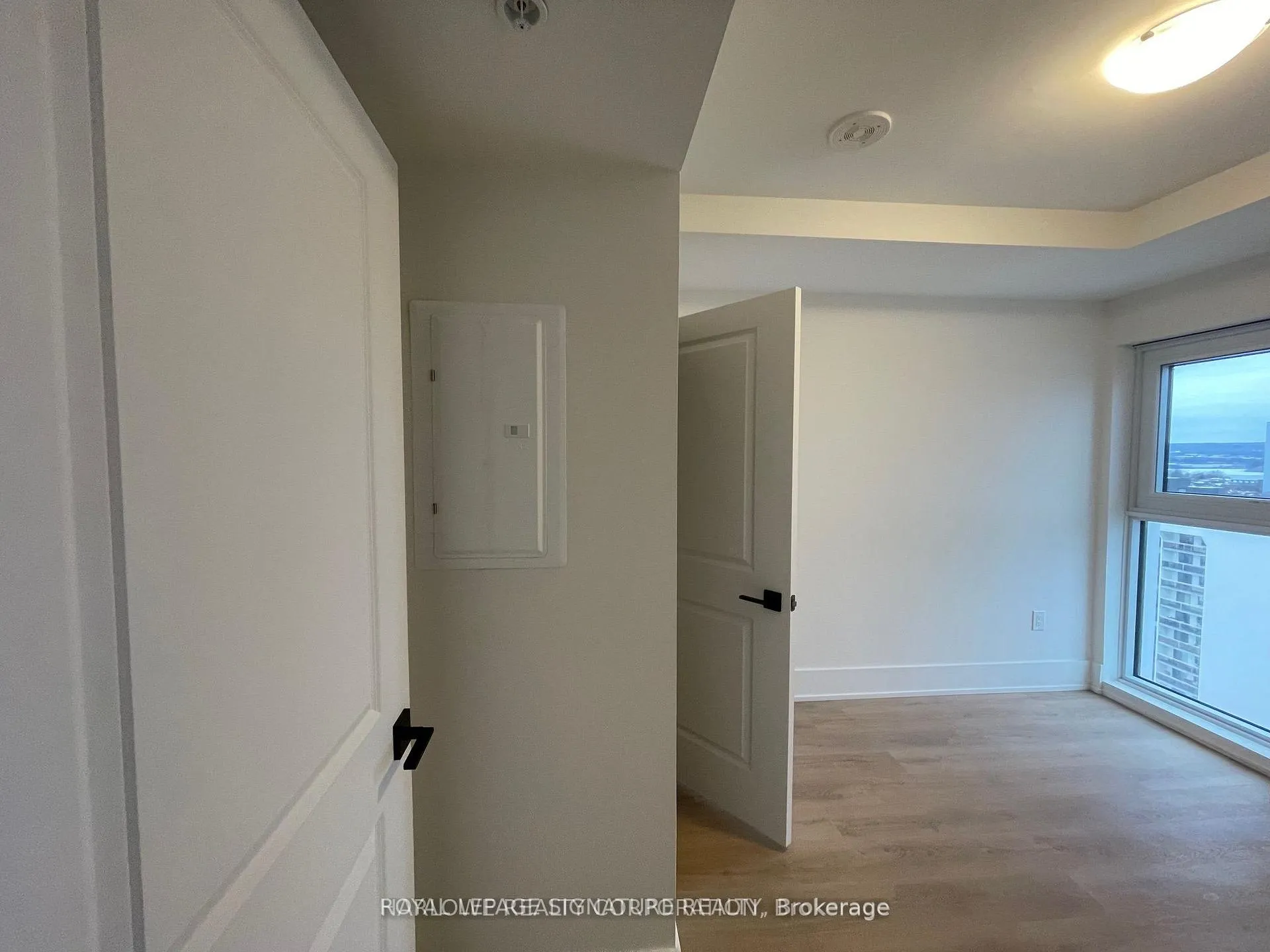 Photo 6 of Unit 1306, 206 King Street W, Hamilton, Central — HOMEH