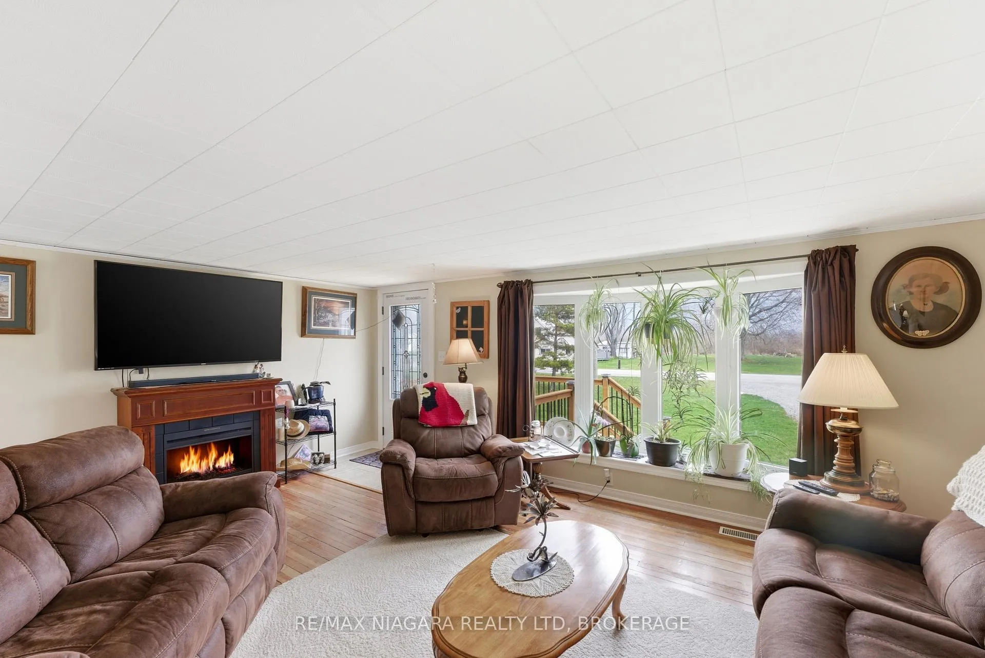 Photo 7 of 566 Holloway Bay Road, Port Colborne, Sherkston — HOMEH