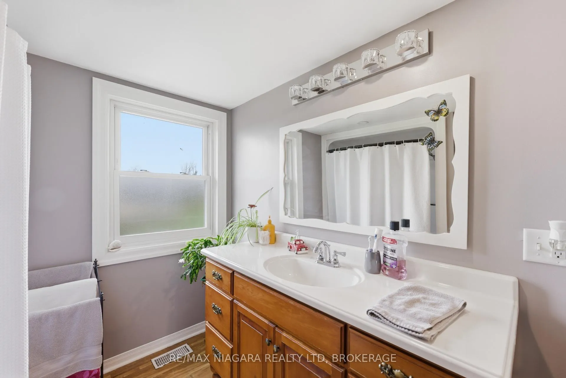 Photo 14 of 566 Holloway Bay Road, Port Colborne, Sherkston — HOMEH