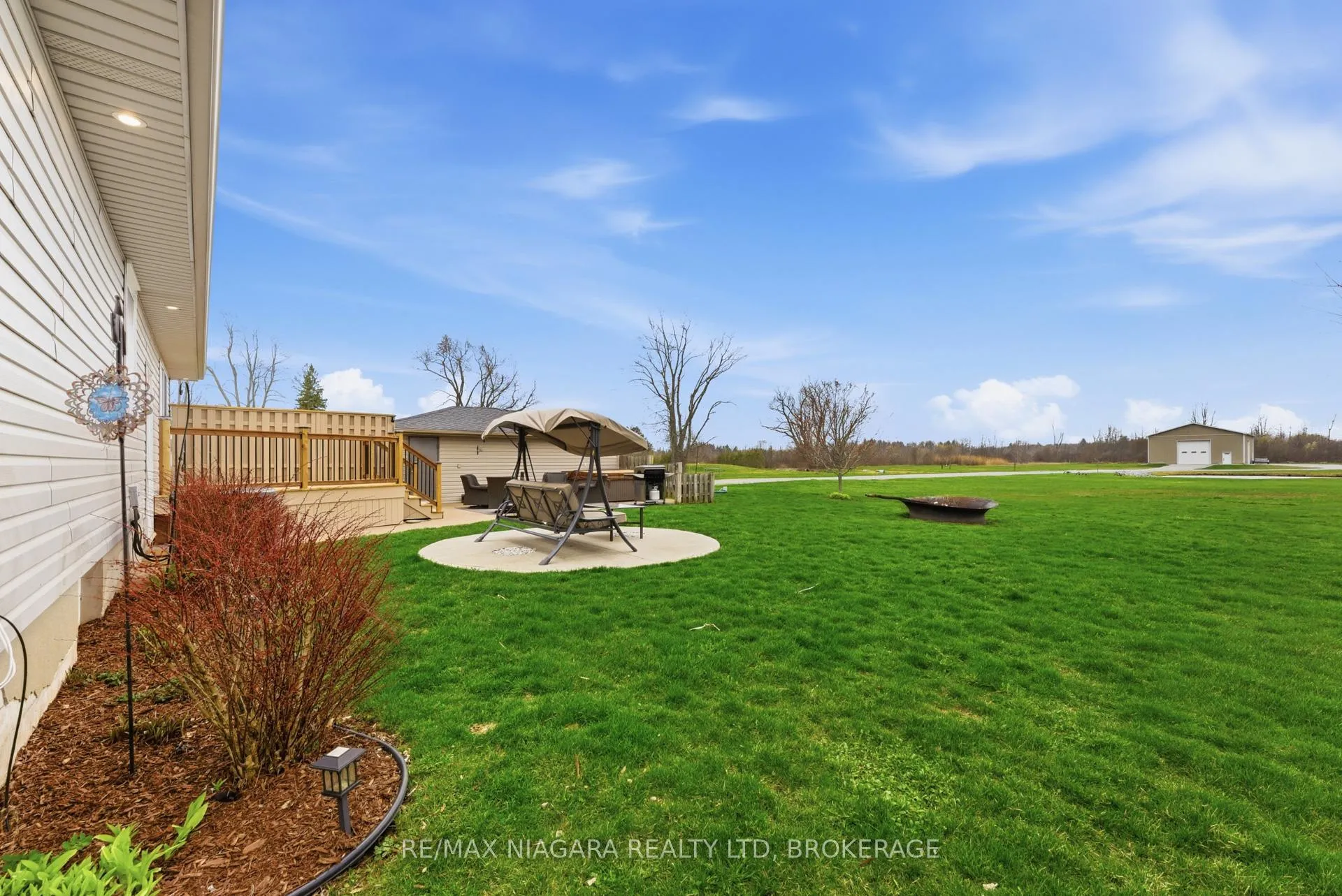 Photo 23 of 566 Holloway Bay Road, Port Colborne, Sherkston — HOMEH