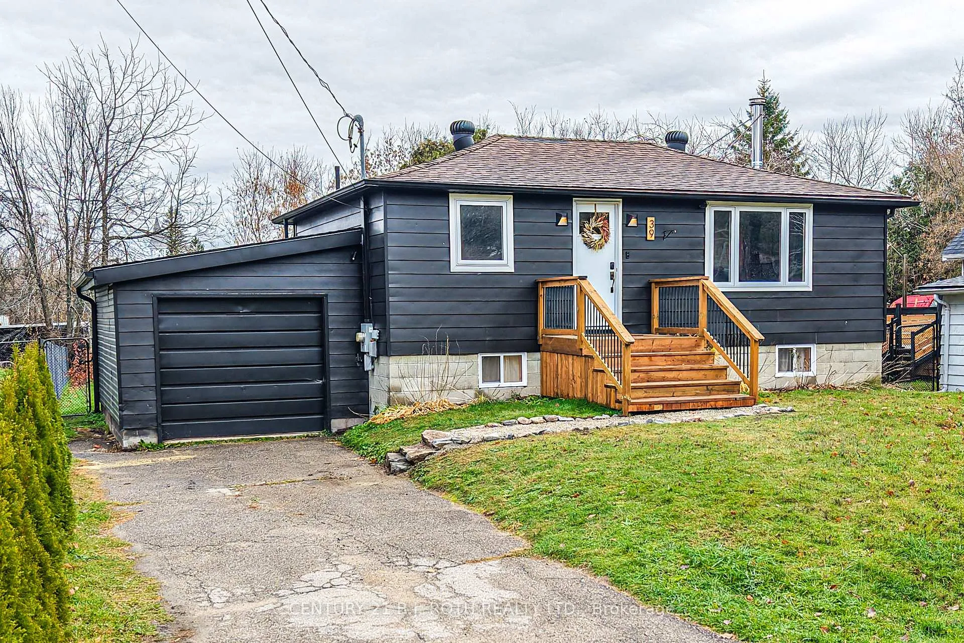 Photo 1 of 39 Ash Street, Tay, Waubaushene — HOMEH