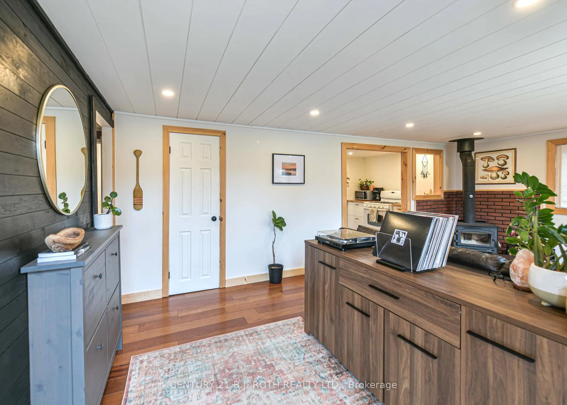 Photo 3 of 39 Ash Street, Tay, Waubaushene — HOMEH
