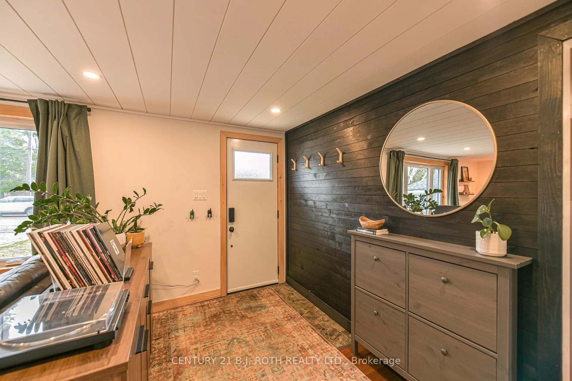 Photo 4 of 39 Ash Street, Tay, Waubaushene — HOMEH