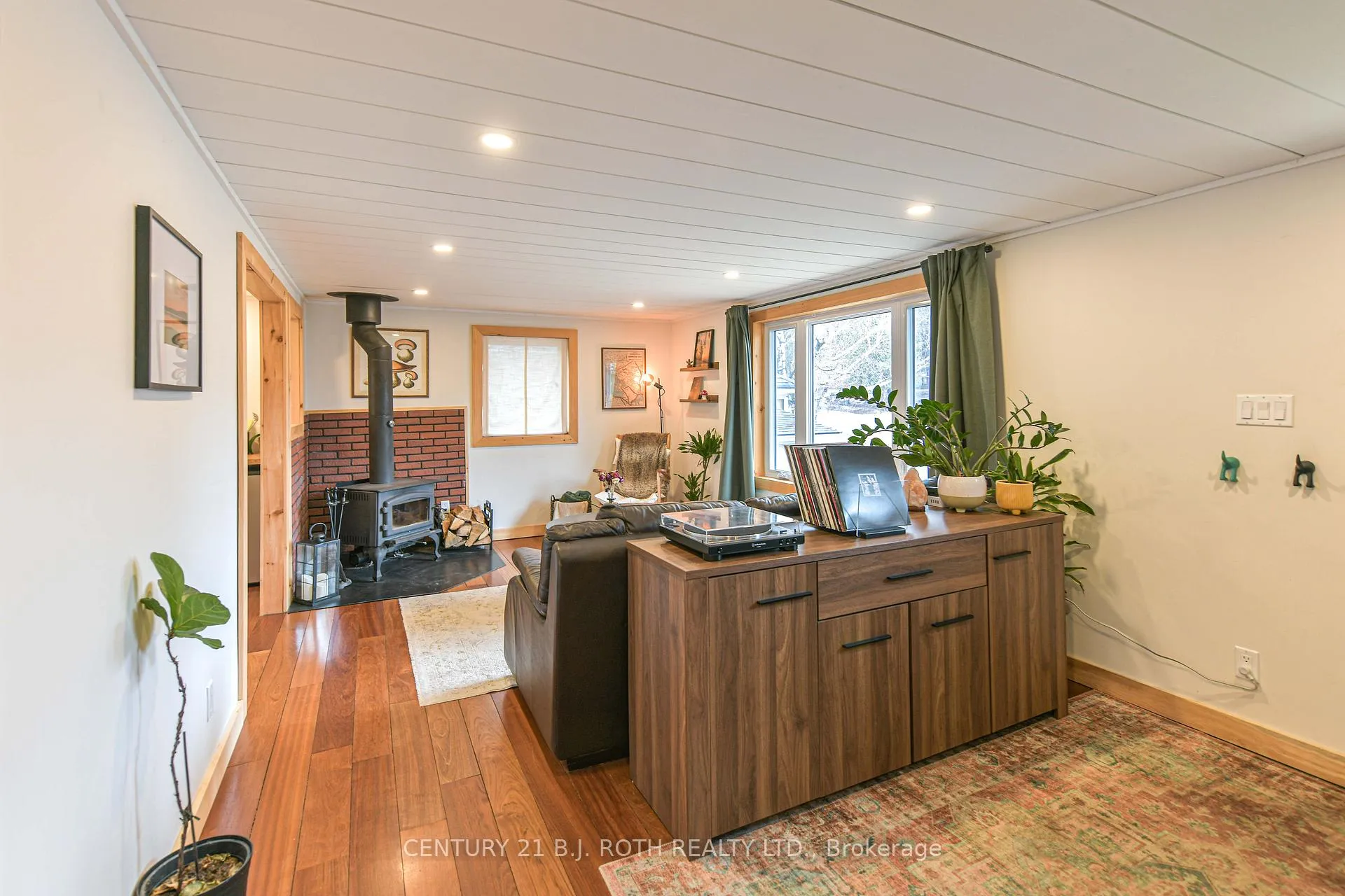 Photo 5 of 39 Ash Street, Tay, Waubaushene — HOMEH