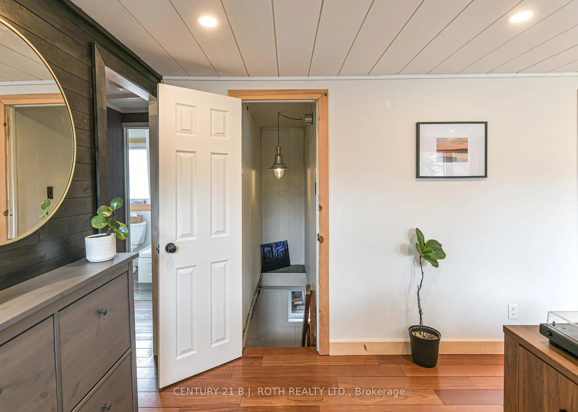 Photo 24 of 39 Ash Street, Tay, Waubaushene — HOMEH