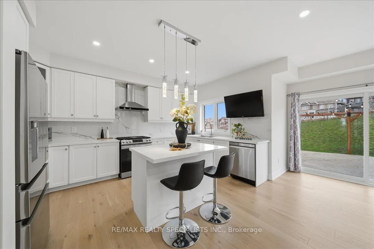 Photo 18 of 186 Muirfield Drive, Barrie, Ardagh — HOMEH