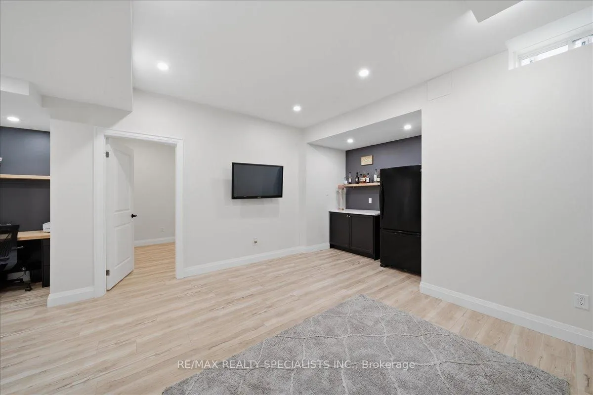 Photo 45 of 186 Muirfield Drive, Barrie, Ardagh — HOMEH