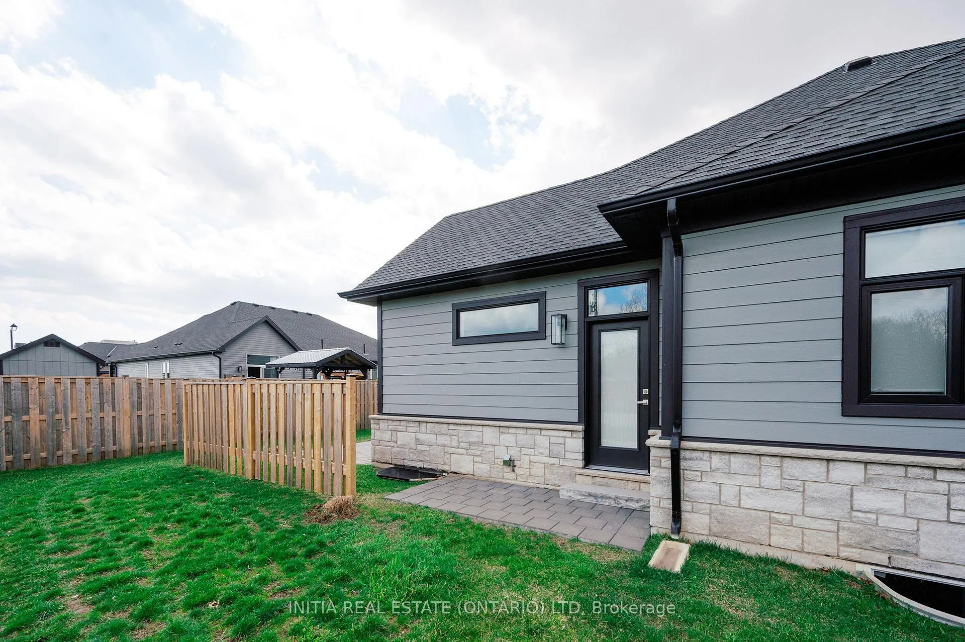 Photo 27 of Unit 26, 63 Compass Trail, Central Elgin, Rural Central Elgin — HOMEH