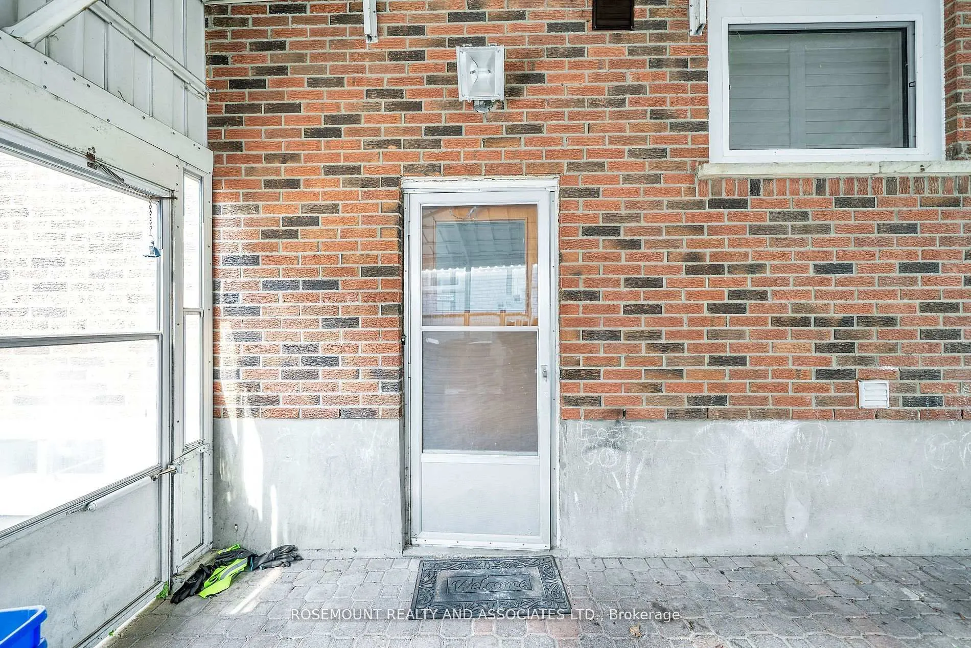 Photo 2 of Unit Basement, 50 Seneca Avenue, Oshawa, Samac — HOMEH