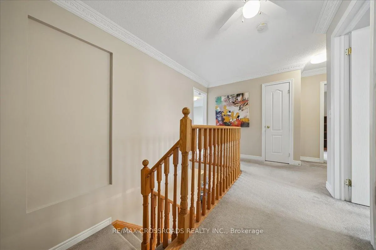 Photo 21 of 11 Cottingham Street, Markham, Berczy — HOMEH