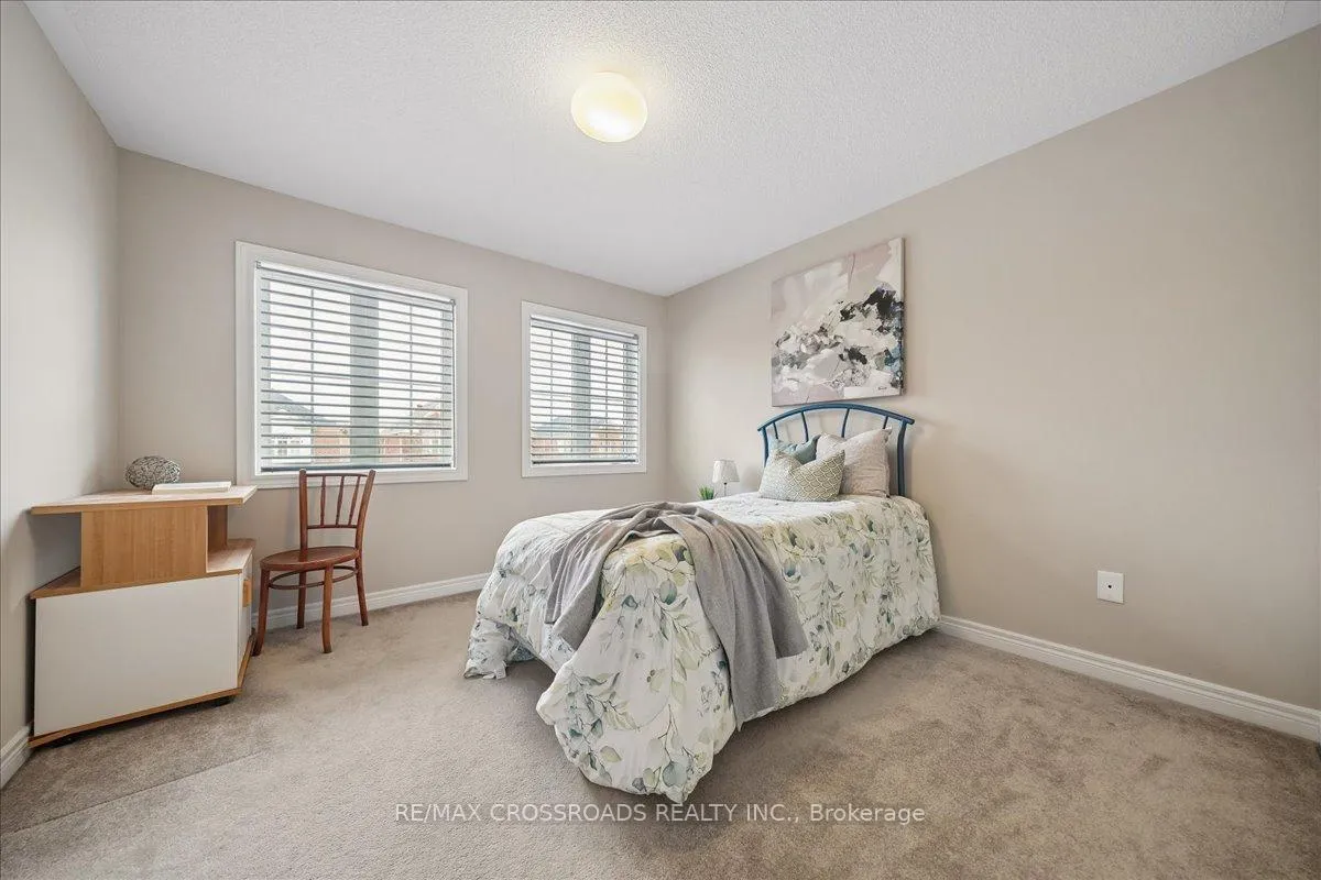 Photo 23 of 11 Cottingham Street, Markham, Berczy — HOMEH
