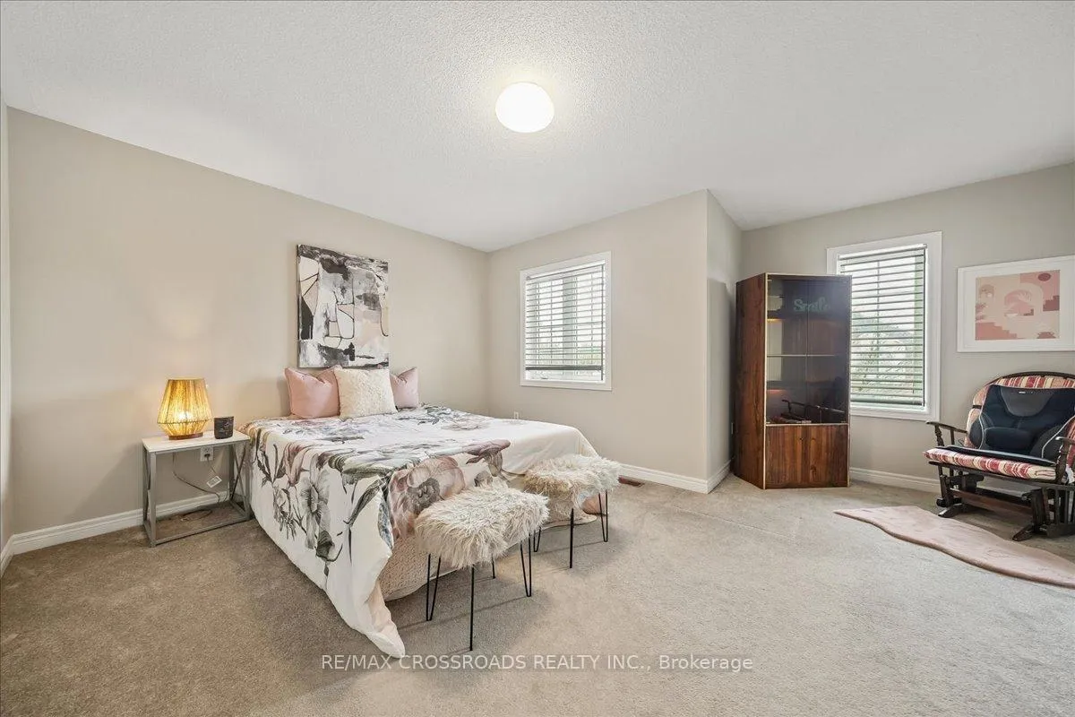 Photo 25 of 11 Cottingham Street, Markham, Berczy — HOMEH