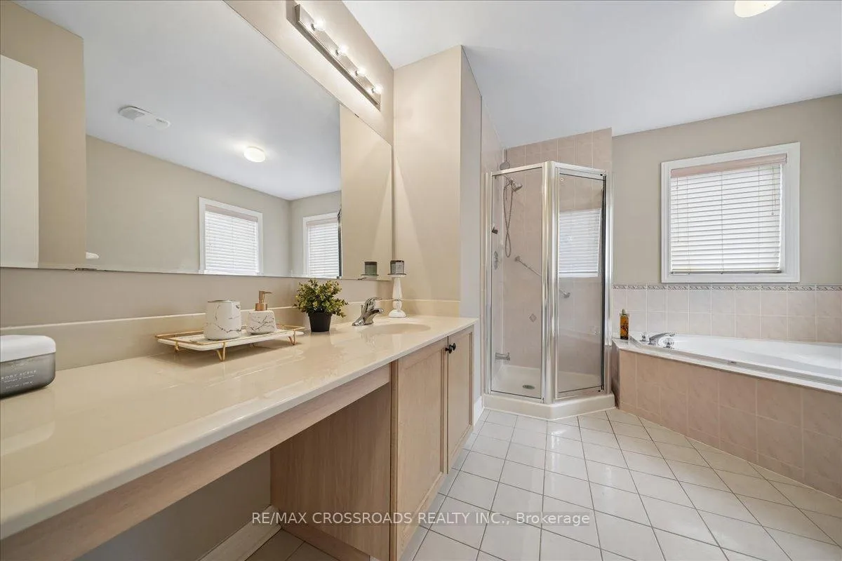 Photo 34 of 11 Cottingham Street, Markham, Berczy — HOMEH