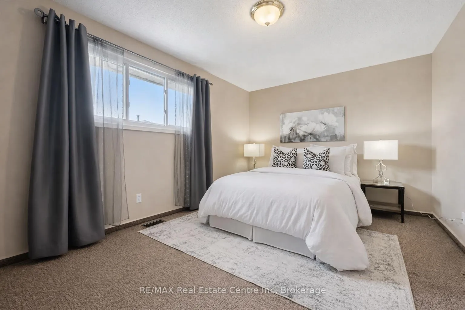 Photo 7 of Unit 205, 31 Greengate Road, Guelph, Junction/Onward Willow — HOMEH