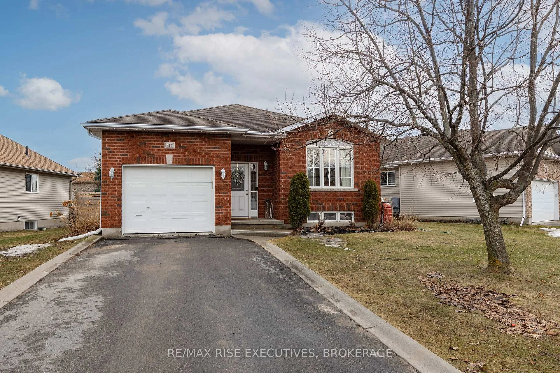 Photo 1 of 414 Abbot Street, Kingston, City Northwest — HOMEH