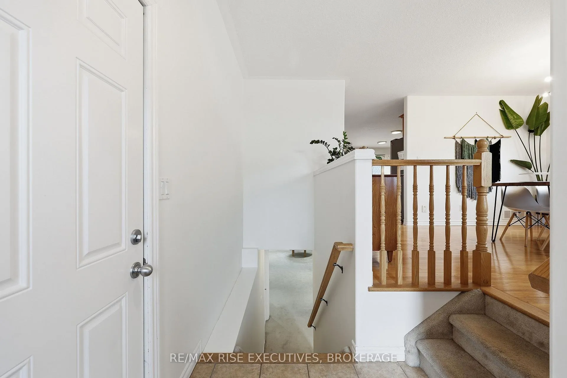 Photo 5 of 414 Abbot Street, Kingston, City Northwest — HOMEH