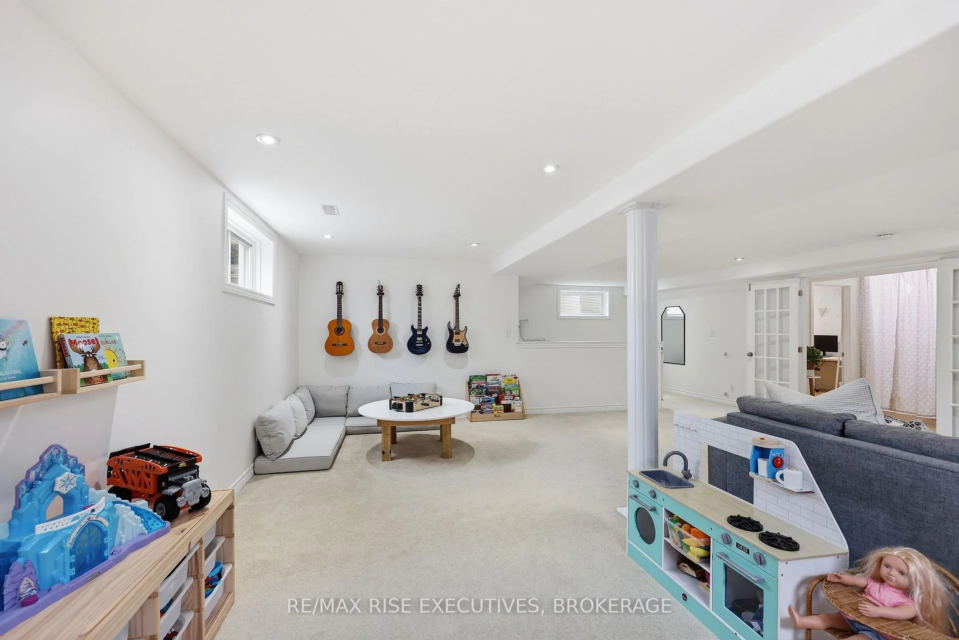 Photo 36 of 414 Abbot Street, Kingston, City Northwest — HOMEH