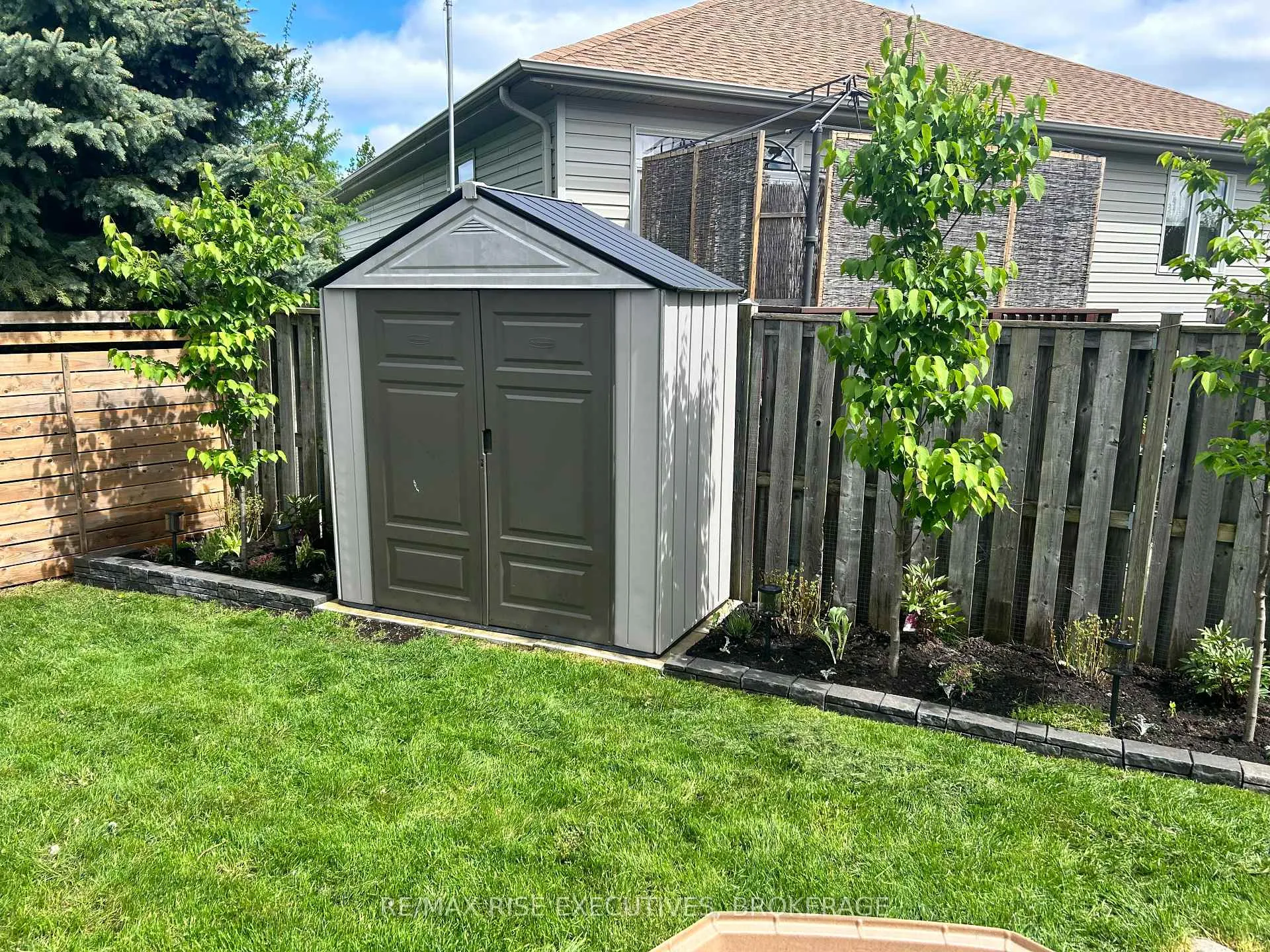Photo 44 of 414 Abbot Street, Kingston, City Northwest — HOMEH
