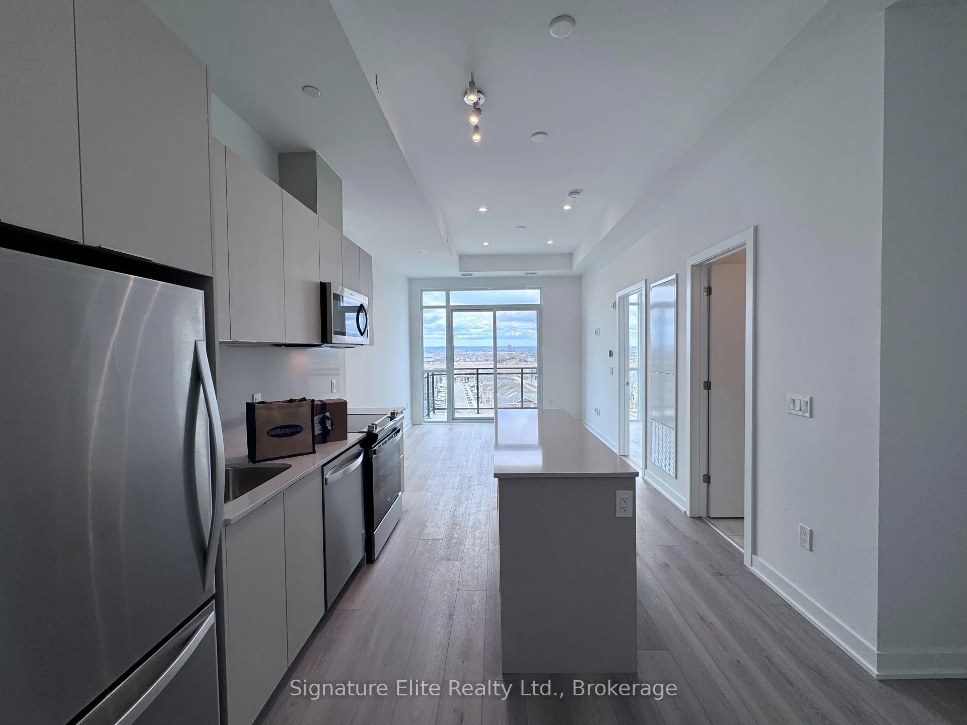 Photo 3 of Unit 805, 770 Whitlock Avenue, Milton, Cobban — HOMEH