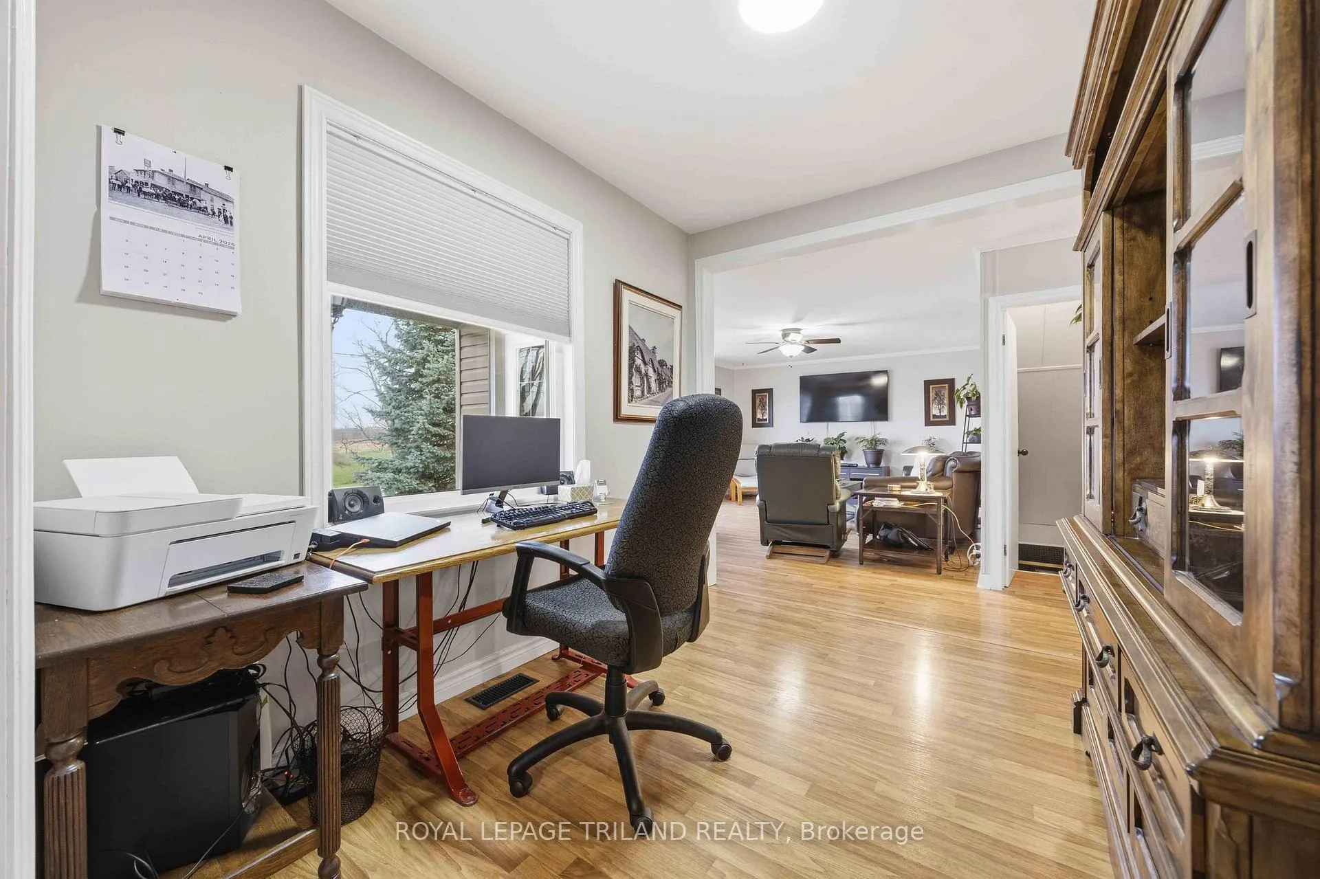 Photo 8 of 8376 Townsend Line, Lambton Shores, Arkona — HOMEH