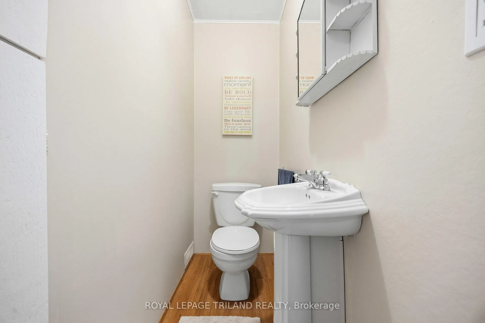 Photo 17 of 8376 Townsend Line, Lambton Shores, Arkona — HOMEH