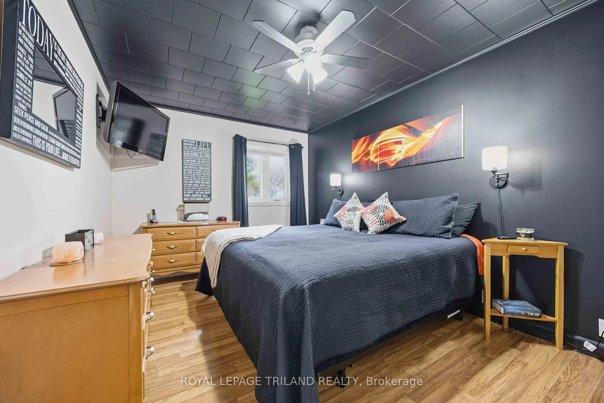 Photo 18 of 8376 Townsend Line, Lambton Shores, Arkona — HOMEH