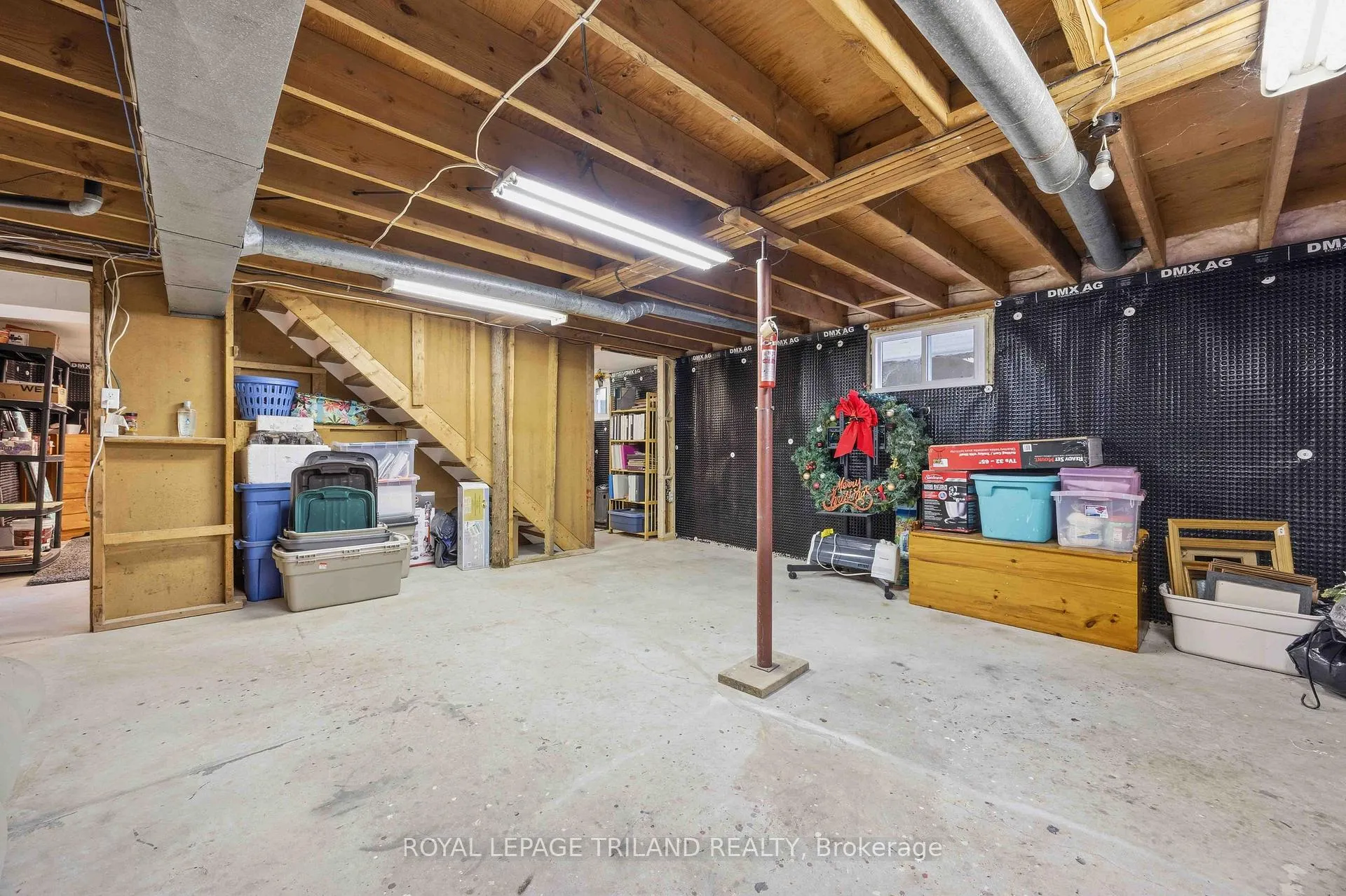 Photo 26 of 8376 Townsend Line, Lambton Shores, Arkona — HOMEH