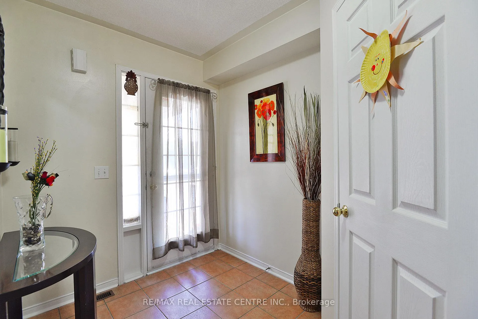 Photo 6 of 18 Nautical Drive, Brampton, Sandringham-Wellington — HOMEH