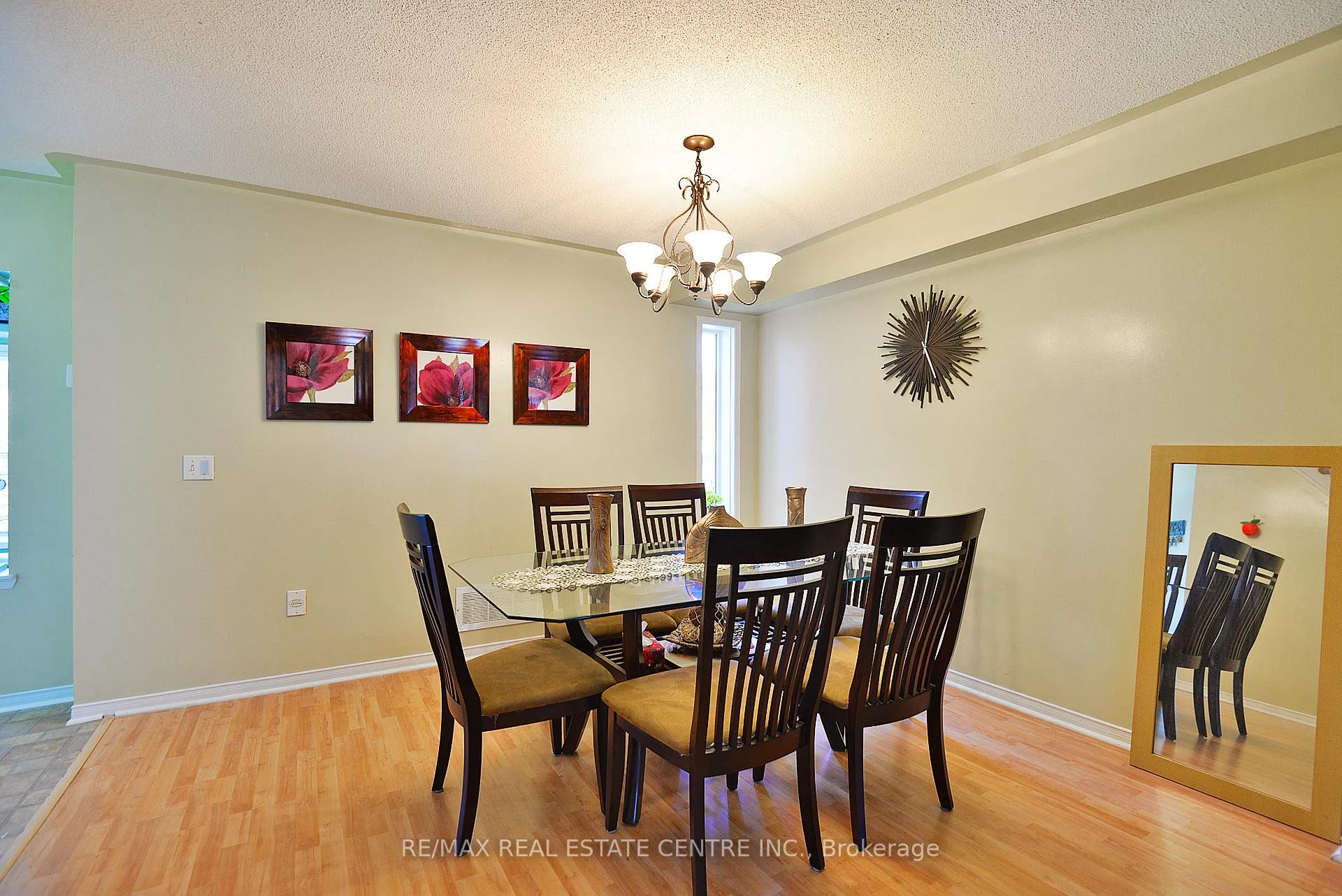 Photo 10 of 18 Nautical Drive, Brampton, Sandringham-Wellington — HOMEH