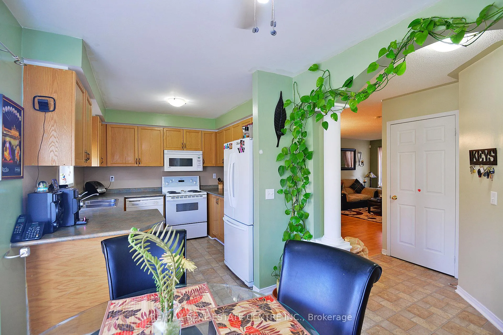 Photo 13 of 18 Nautical Drive, Brampton, Sandringham-Wellington — HOMEH