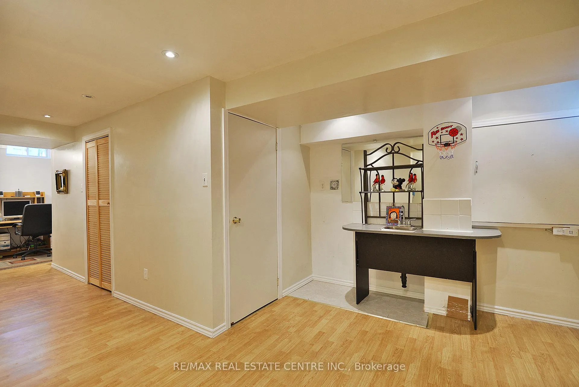 Photo 28 of 18 Nautical Drive, Brampton, Sandringham-Wellington — HOMEH