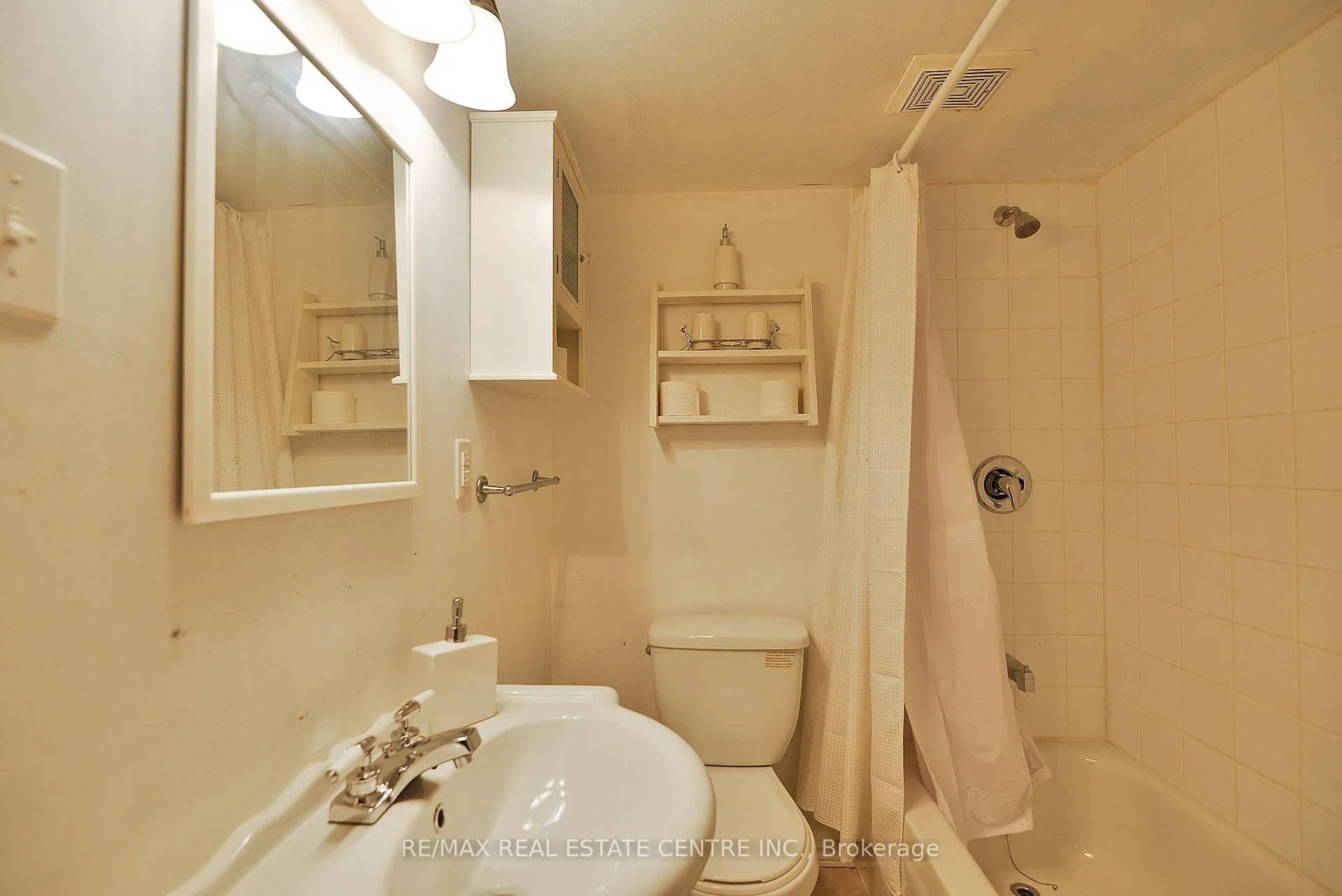 Photo 29 of 18 Nautical Drive, Brampton, Sandringham-Wellington — HOMEH