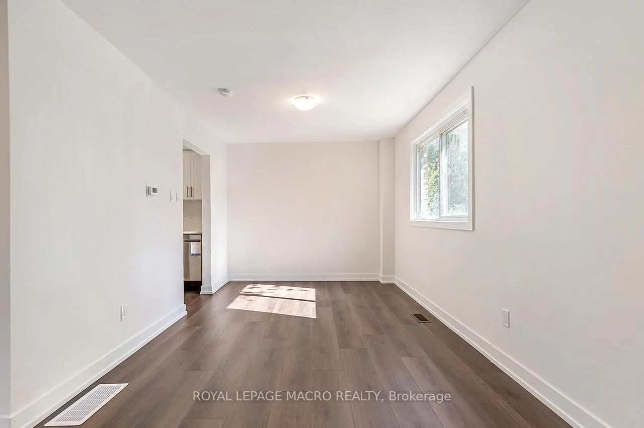 Photo 11 of 72 & 74 Delawana Drive, Hamilton, Riverdale — HOMEH