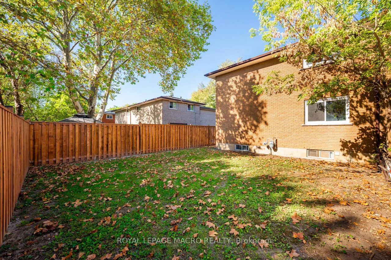 Photo 43 of 72 & 74 Delawana Drive, Hamilton, Riverdale — HOMEH