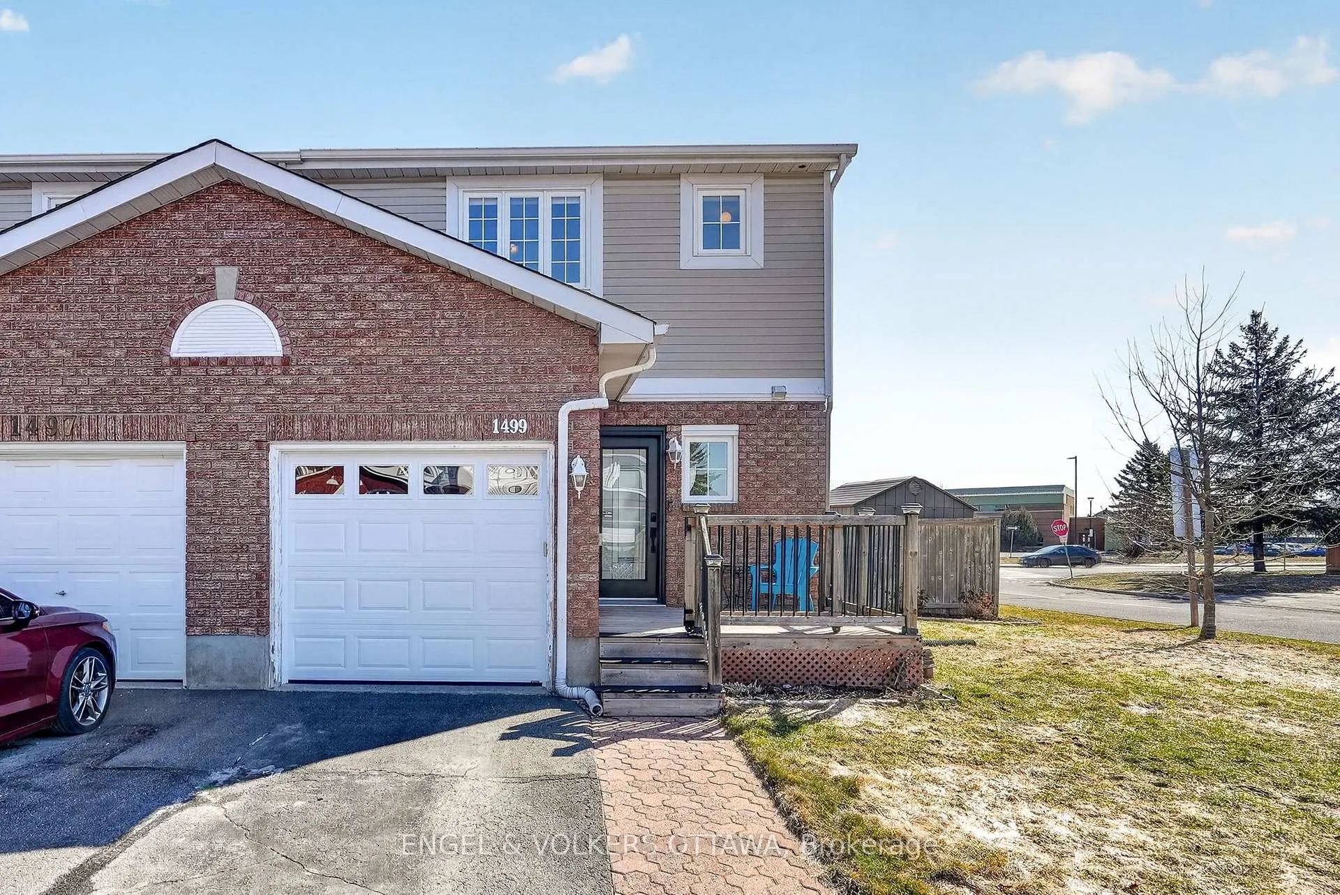 Photo 2 of 1499 Corsham Avenue, Ottawa, Fallingbrook/Pineridge — HOMEH