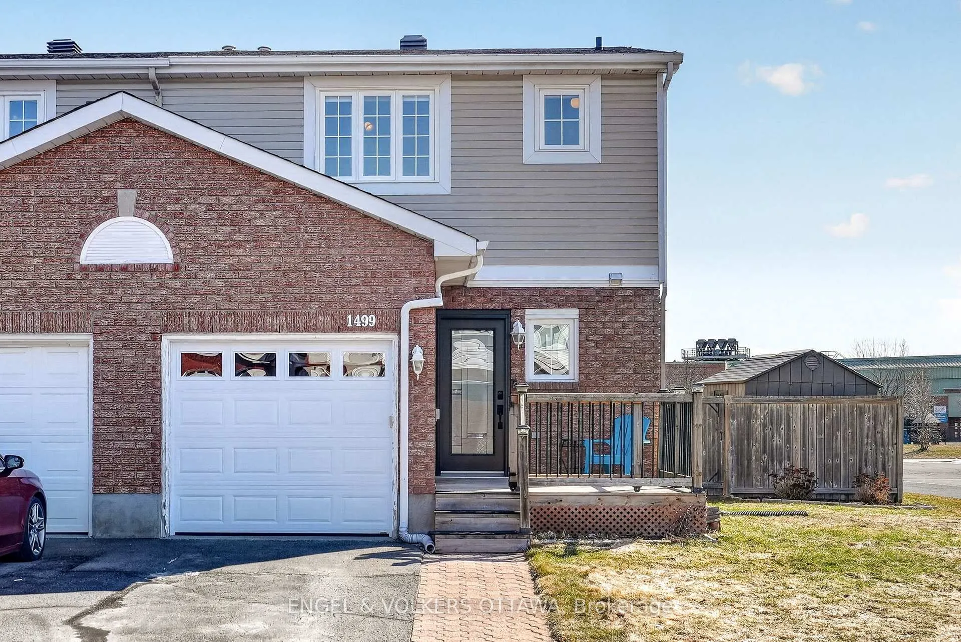 Photo 4 of 1499 Corsham Avenue, Ottawa, Fallingbrook/Pineridge — HOMEH