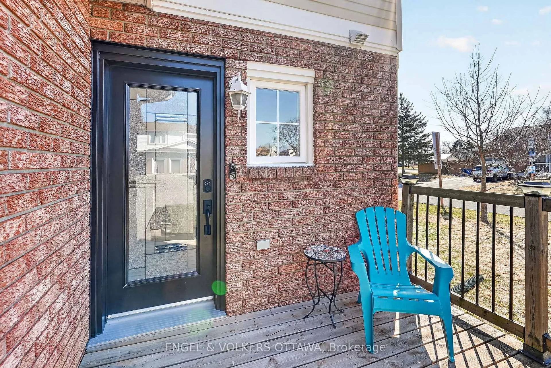 Photo 5 of 1499 Corsham Avenue, Ottawa, Fallingbrook/Pineridge — HOMEH