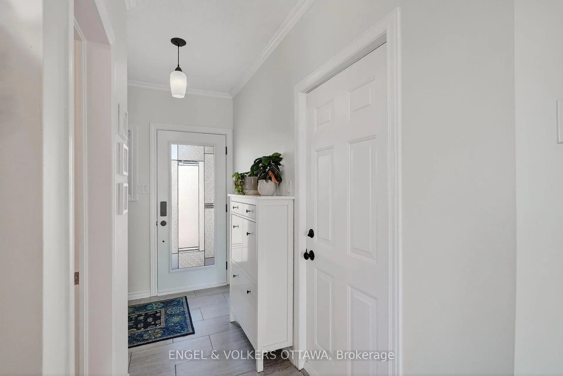 Photo 8 of 1499 Corsham Avenue, Ottawa, Fallingbrook/Pineridge — HOMEH